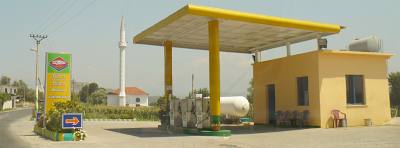 benzinka v Albánii